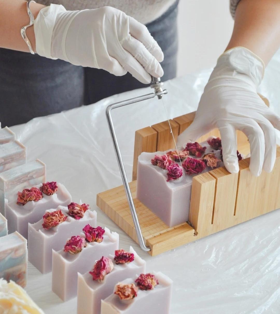 一块手工皂里的时光褶皱