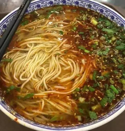 一碗拉面里的光阴故事