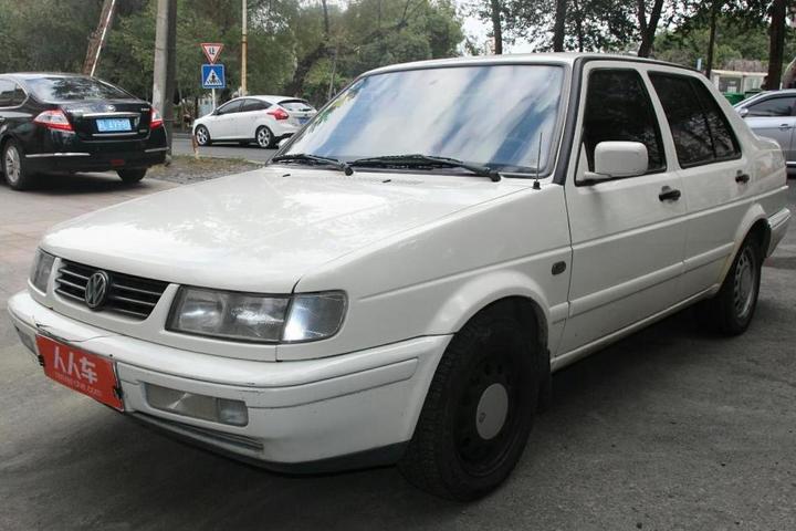 方向盘上的时光：三辆二手车里藏着的生活褶皱