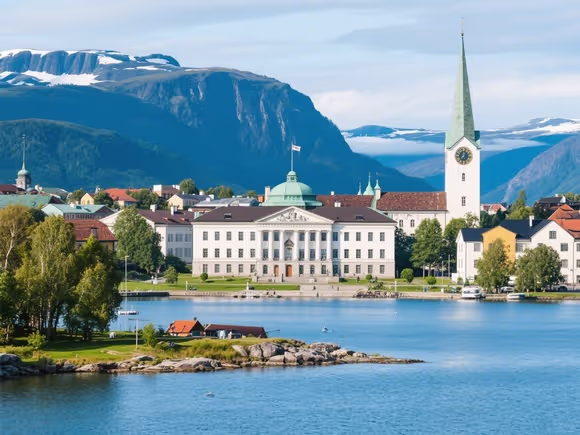 挪威留学可以读大学吗