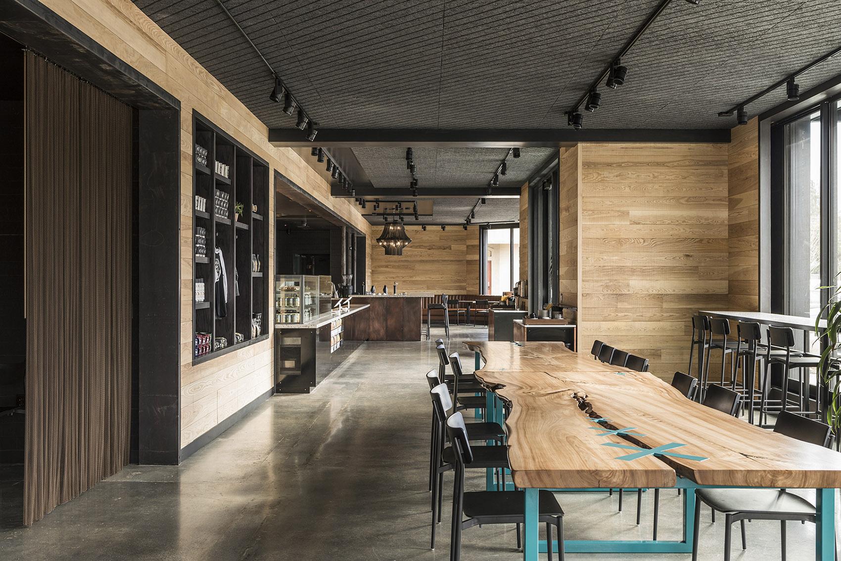 钢铁与水泥的诗学：工业风如何重塑当代审美