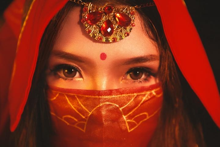 当热爱穿破次元壁：Cosplay 里的另一个自己