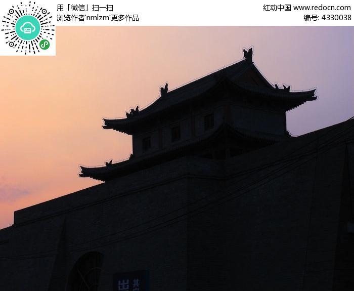 墨痕与电波之间