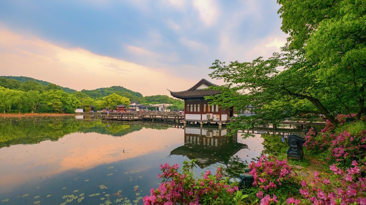 杭州西湖风景名胜区在浙江的什么地方?杭州西湖风景名胜区(一日、二日、三日)自助游攻略-游小途