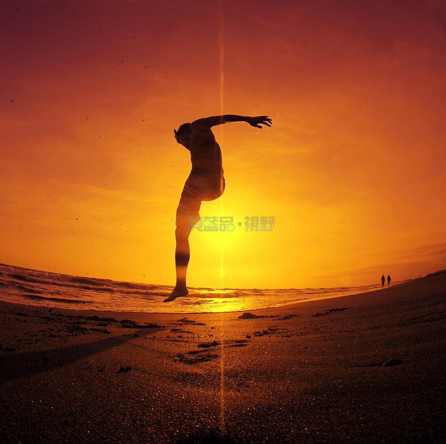 光影织就的灵魂肖像：人像摄影的艺术维度与实践探索