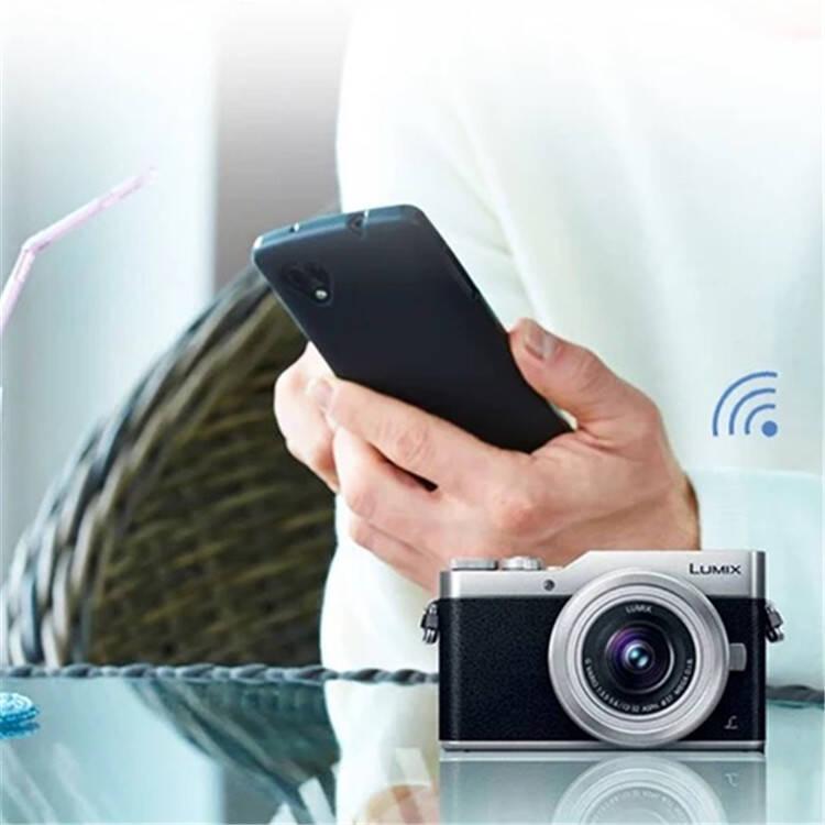 掌心里的光影诗行:微单相机里藏着的万千温柔