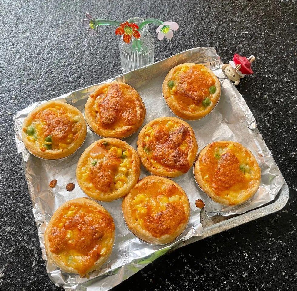 一口披萨里的江湖,藏着整个世界的烟火气