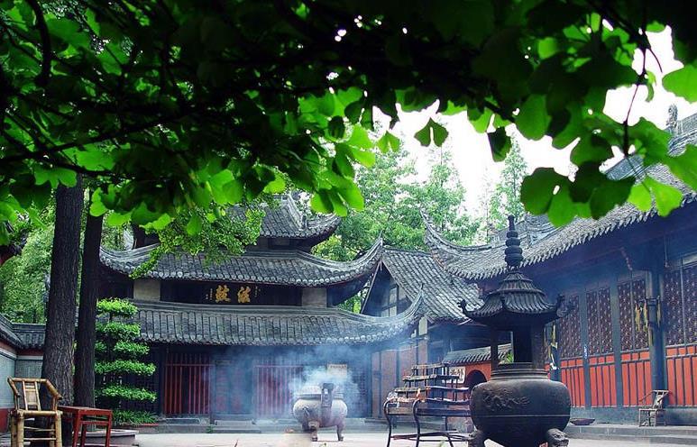 佛学中的心灵智慧：在尘世中探寻生命的本真