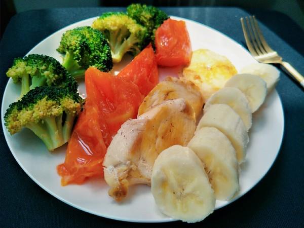 鸡胸肉的逆袭：我和增肌餐不得不说的搞笑往事