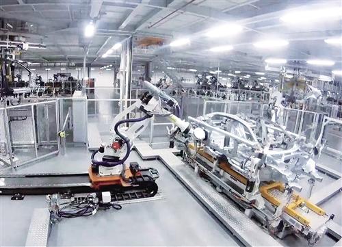 钢铁与芯片的交响：硬件制造的百年进化之路