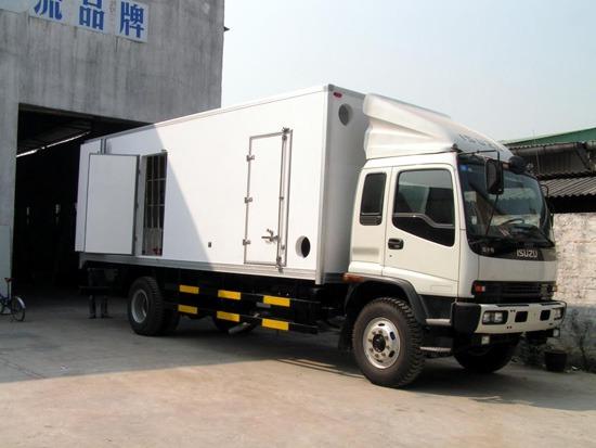 冷链上的温度：那些藏在冰雾里的生活故事