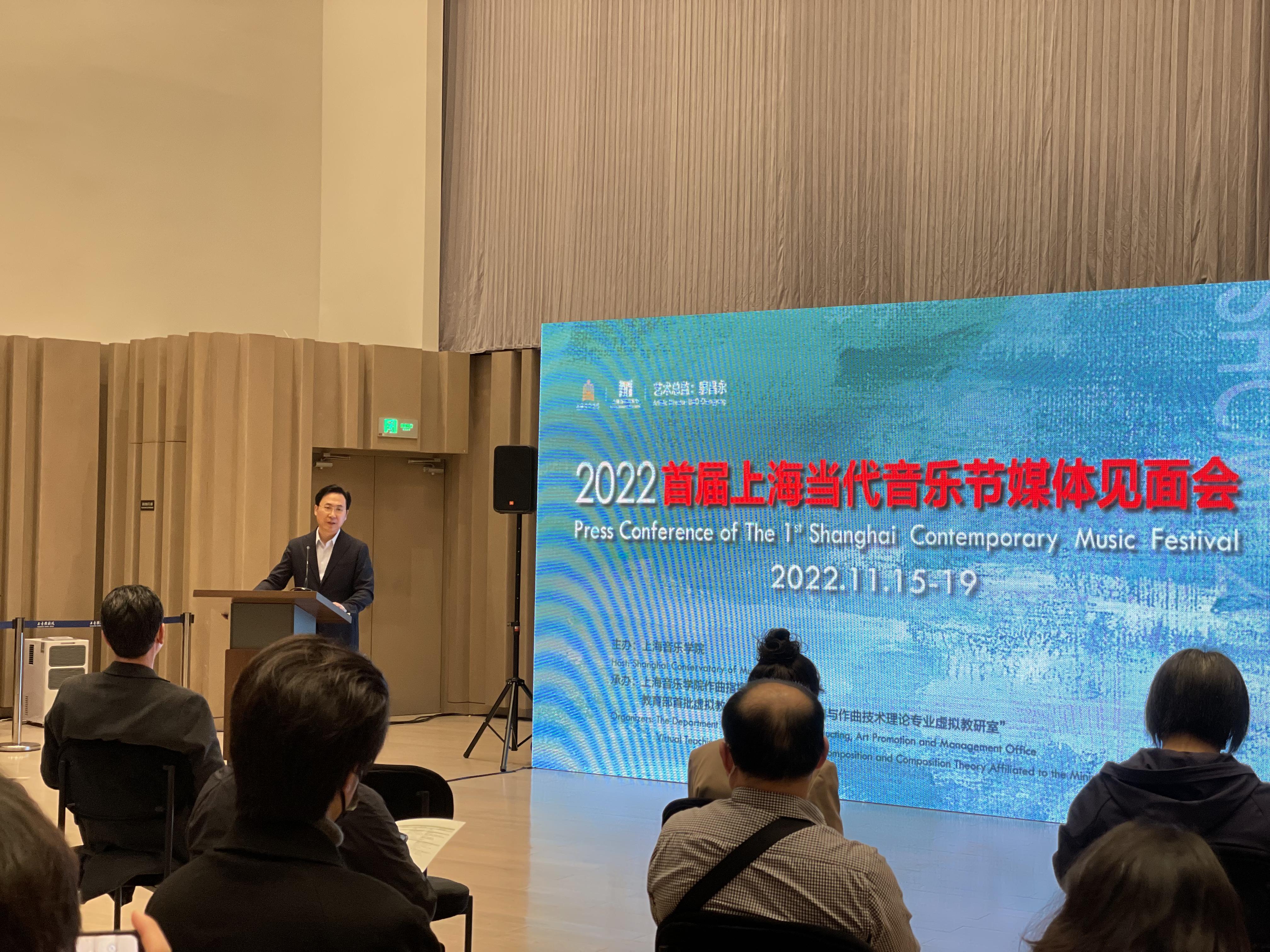 旋律织就的狂欢图景：当代音乐节的多维文化意涵