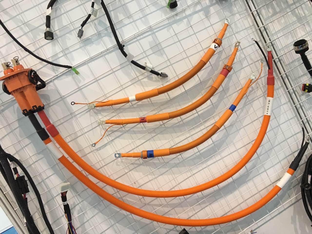 那些藏在钢铁里的温柔：汽车线束的无声守护