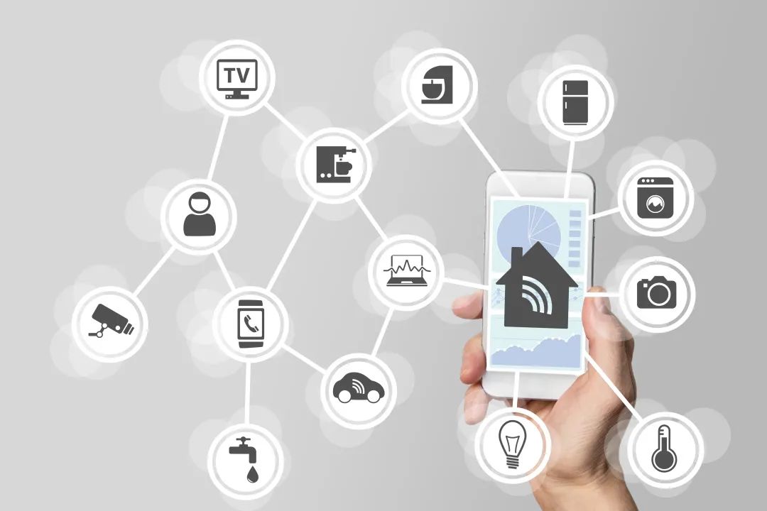 万物互联的温柔触角：当科技织就生活的温度网络