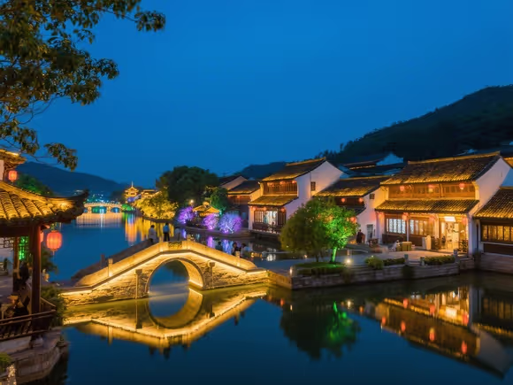 句容夜里哪里好玩