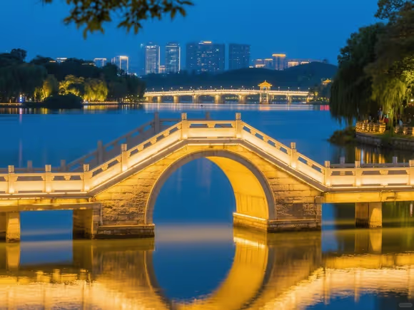 惠州西湖夜晚哪里好玩