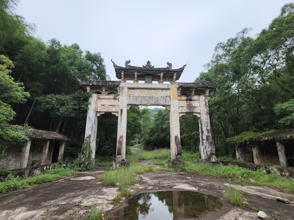 梅州荒废的景点叫什么