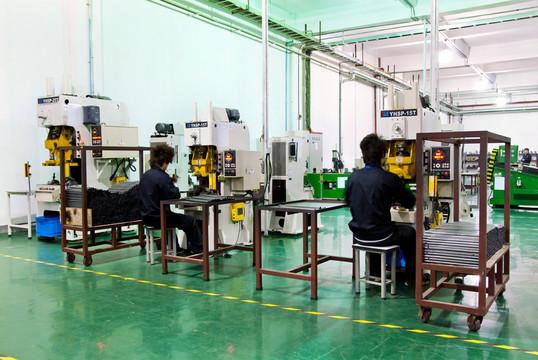 制造：指尖与机器共舞的造物之歌