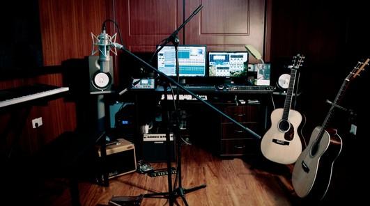 声波的永恒容器：录音设备如何重塑人类倾听世界的方式