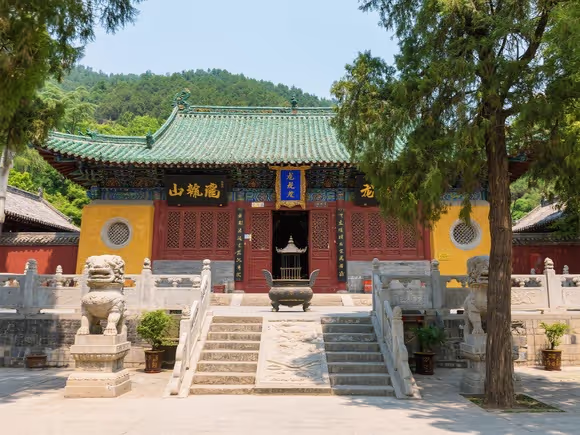 河南卧龙寺有什么景点