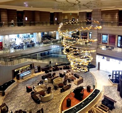 酒店：流动时代的空间叙事者与人文容器