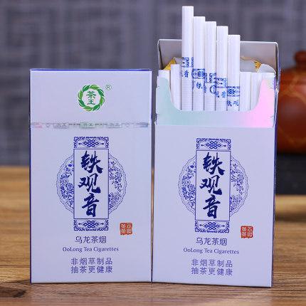 茶烟里的光阴，总在沸水初绽时温柔了岁月